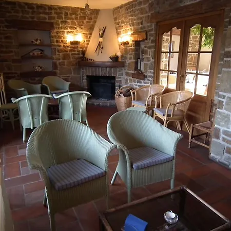Des Perees Hotel 3*